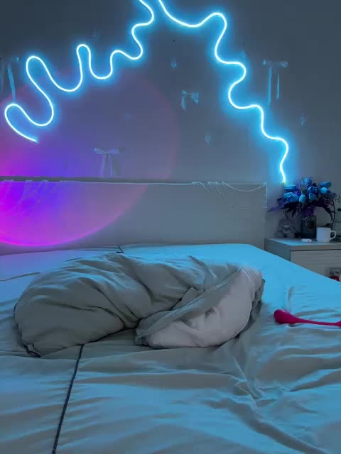 Luna_Lu Adult Chat April 4, 2026