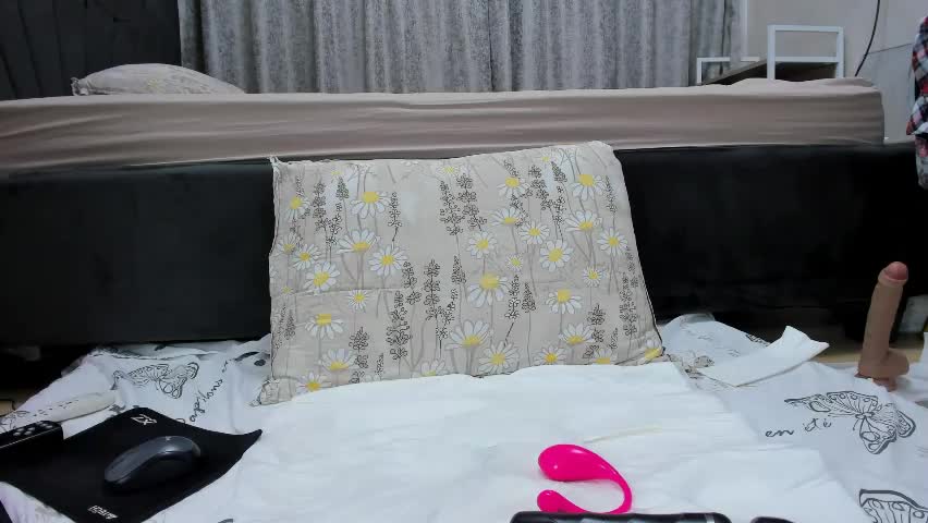 wowsquirt Adult Chat April 4, 2026