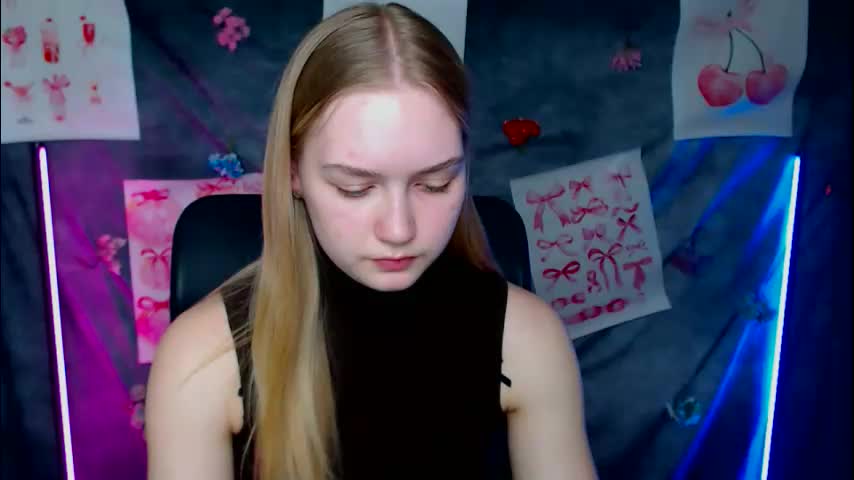 _mademoiselle_e Adult Chat April 4, 2026