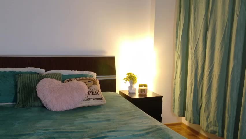 sofi_moon26 Adult Chat April 4, 2026