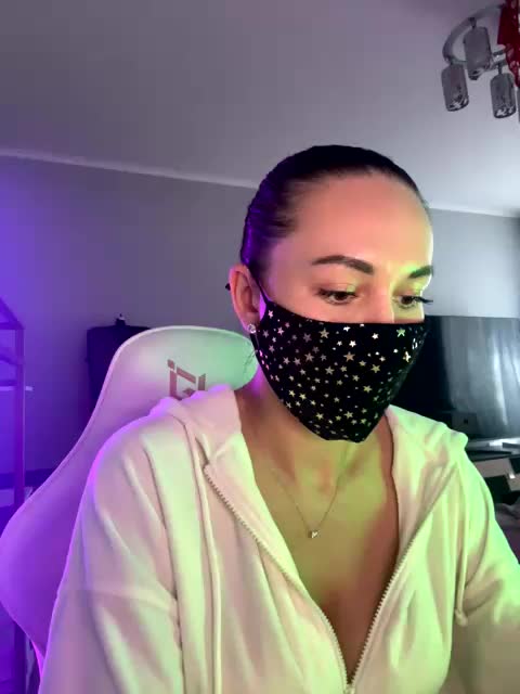 QWEENII Adult Chat April 5, 2026