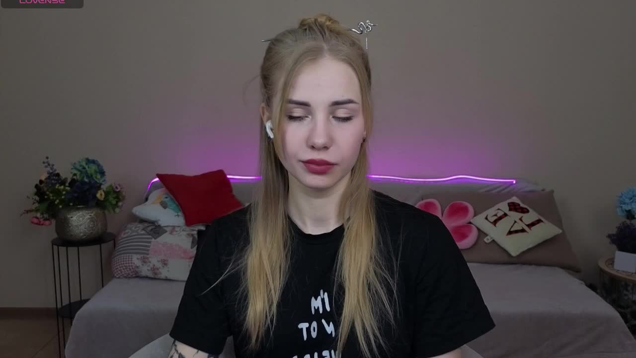 LunaBelli Adult Chat April 5, 2026