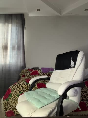 Eva-Bella Adult Chat April 5, 2026