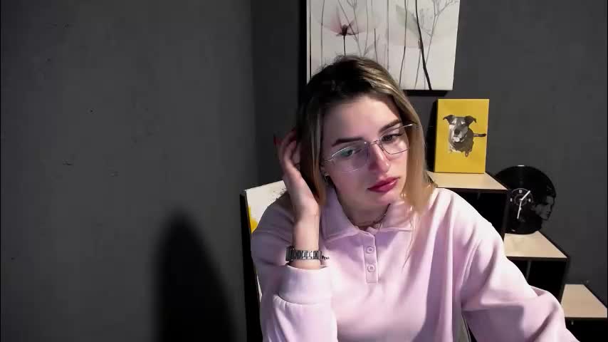 olivia_vi Adult Chat April 4, 2026