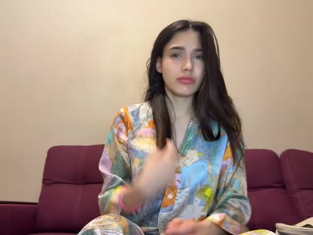 Iloniyaa Adult Chat April 5, 2026