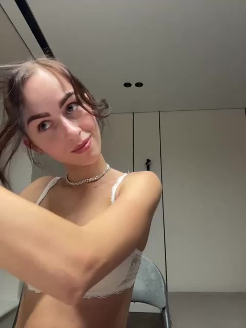 -Molly-Mae- Adult Chat April 5, 2026