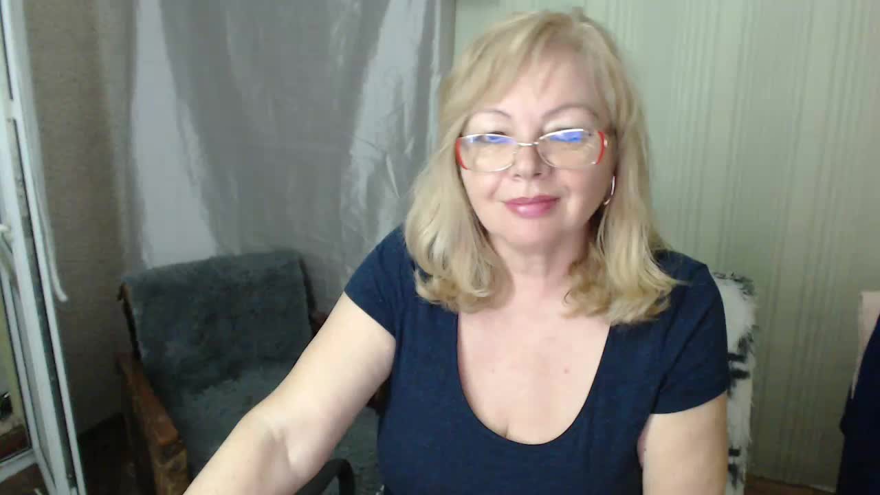 EvelynLoveShy Adult Chat April 5, 2026