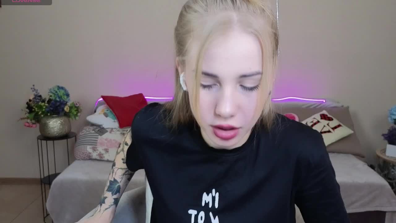 LunaBelli Adult Chat April 5, 2026