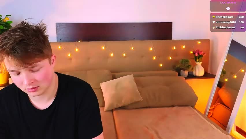 ollistiw Adult Chat April 5, 2026