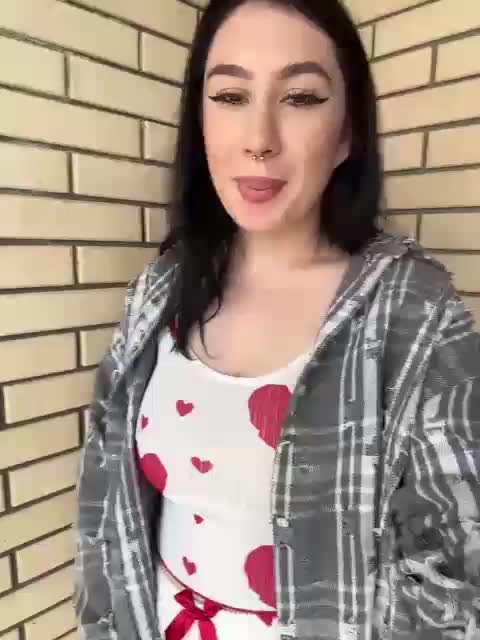 BustyLina Adult Chat April 5, 2026