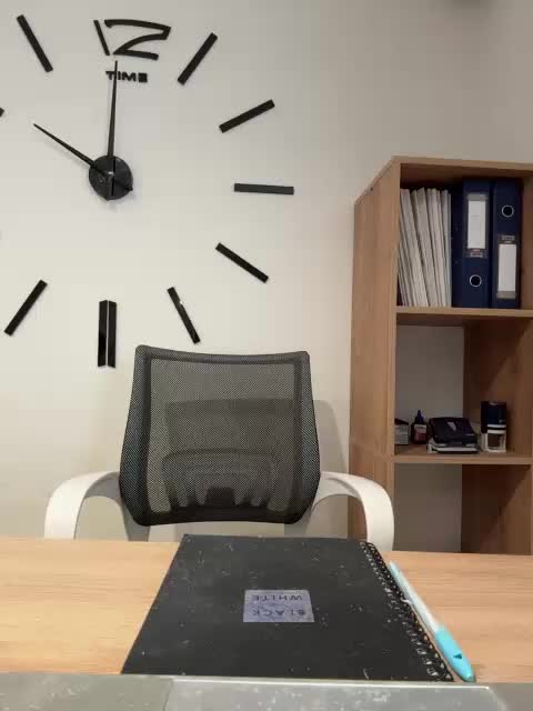 Fox_Black Adult Chat April 5, 2026