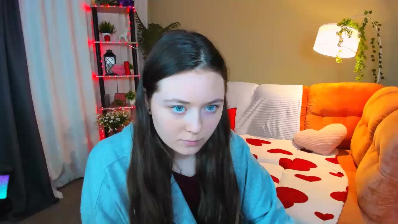 AlluringLookk Adult Chat April 5, 2026