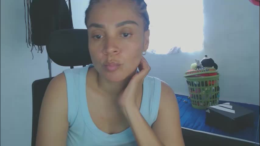 shayna_cute Adult Chat April 5, 2026