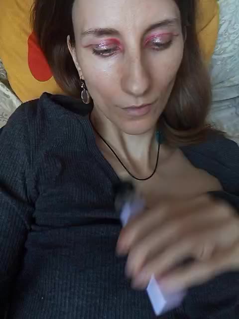 Kitty2044 Adult Chat April 5, 2026