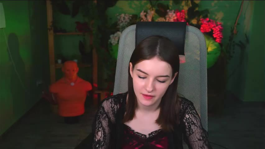 kelliebanshe Adult Chat April 5, 2026