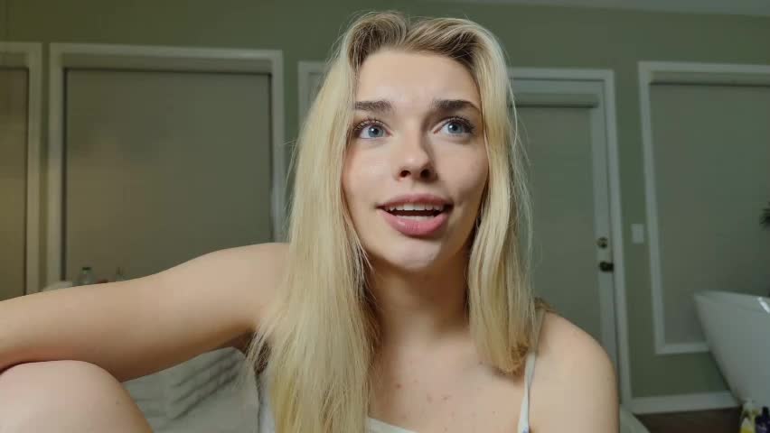 ellalowe Adult Chat April 5, 2026