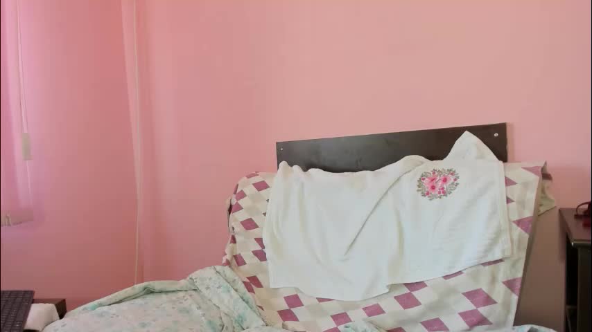 hotsweetangel4u Adult Chat April 5, 2026