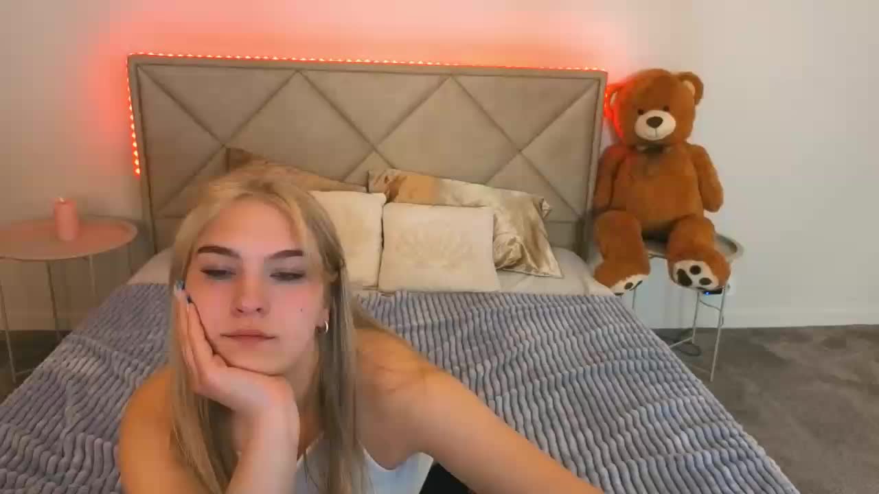 AlinaLemon Adult Chat April 6, 2026