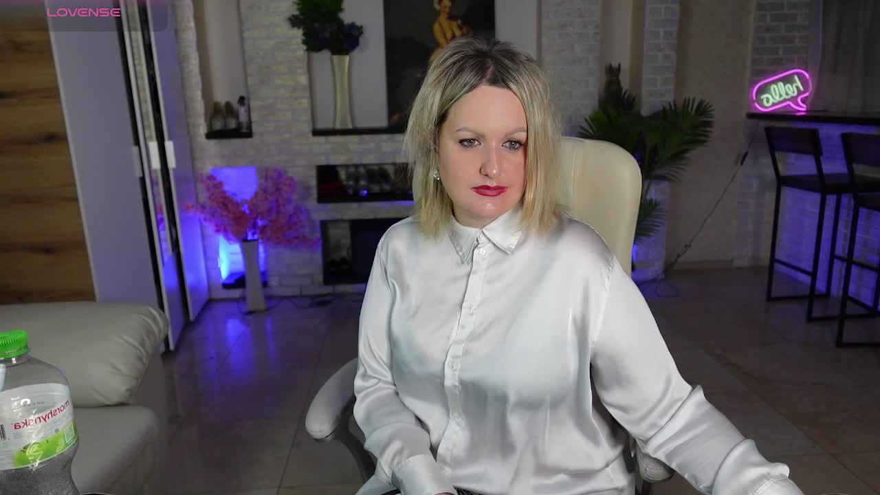 MariemLui Adult Chat April 6, 2026