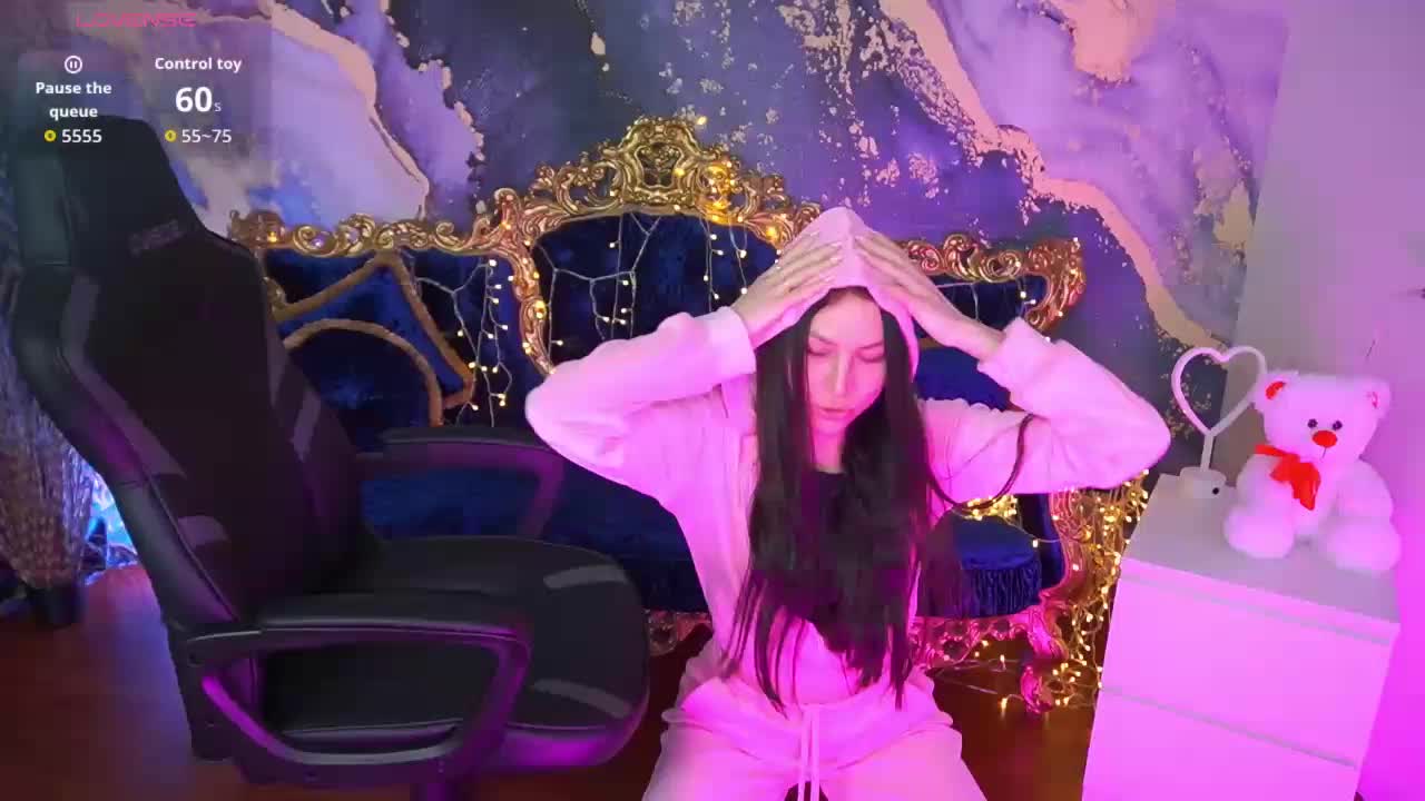 EliseVelour Adult Chat April 5, 2026