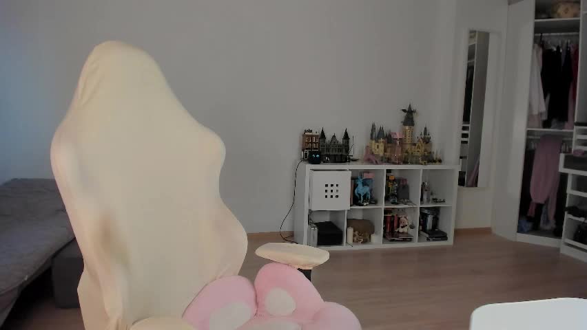 lil_happiness Adult Chat April 5, 2026