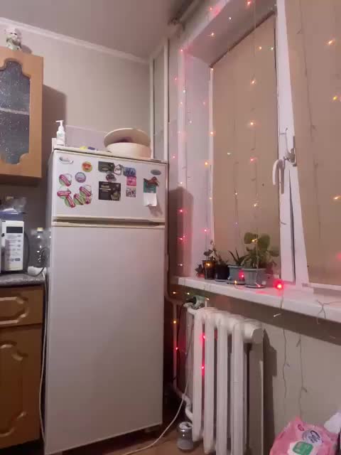 MayLily Adult Chat April 6, 2026