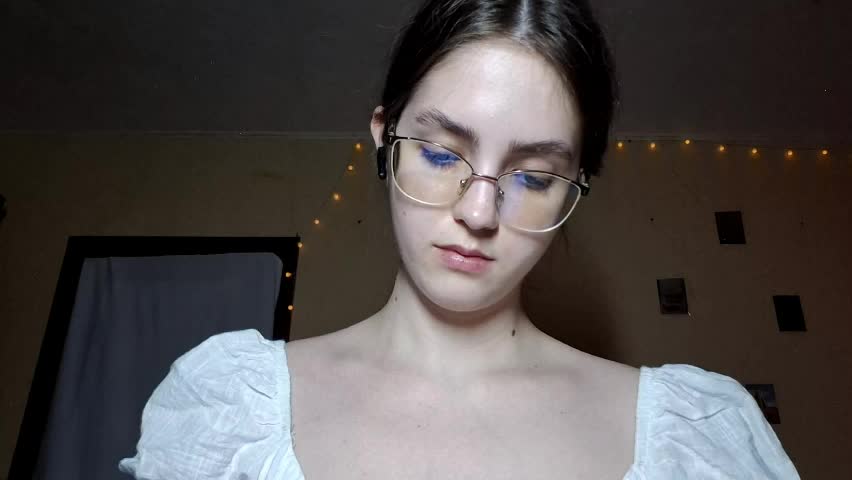 elmeraurora Adult Chat April 6, 2026