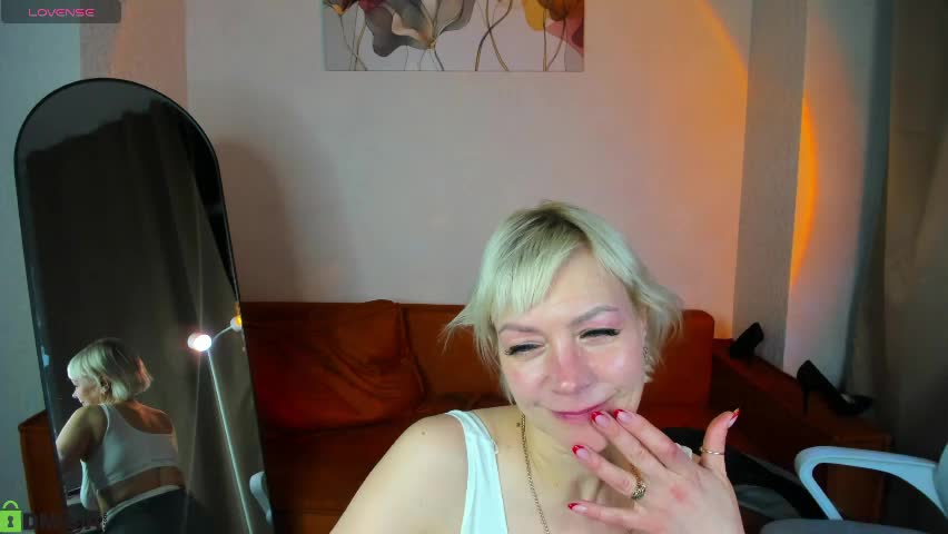 ann_annise Adult Chat April 6, 2026