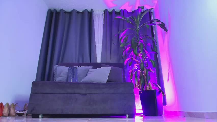 aliciawonderxx Adult Chat April 5, 2026