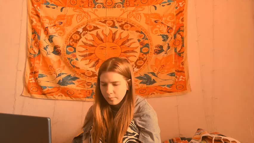 aliceinredsquare_ Adult Chat April 5, 2026