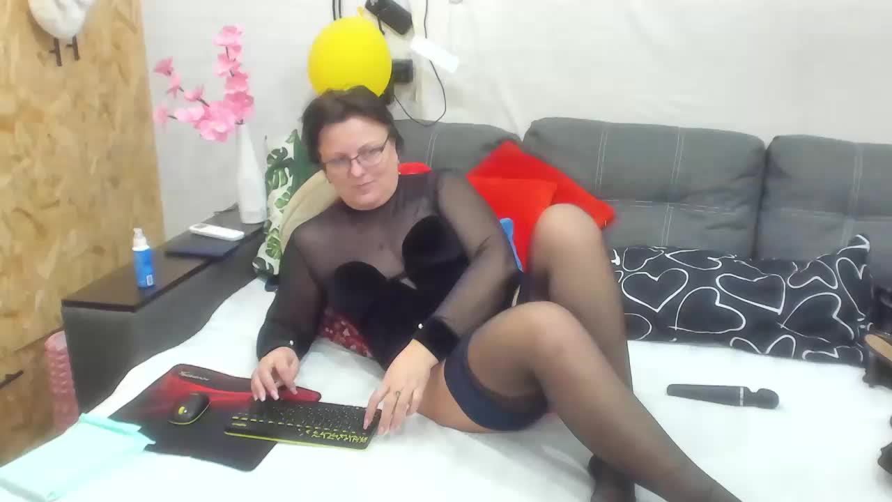 KyliePage1 Adult Chat April 6, 2026