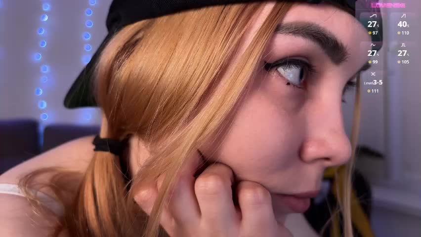 kittie_bear Adult Chat April 6, 2026