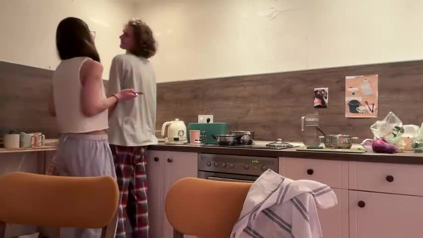 di_n_alex Adult Chat April 6, 2026