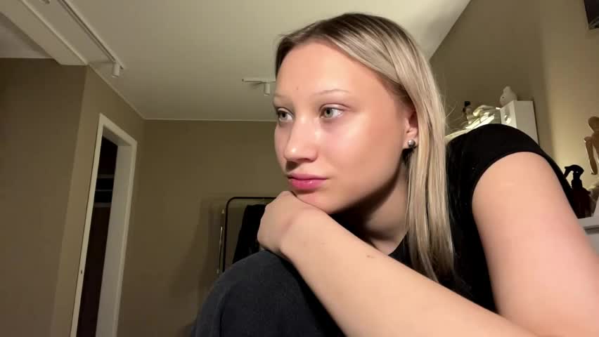joanniearb Adult Chat April 6, 2026