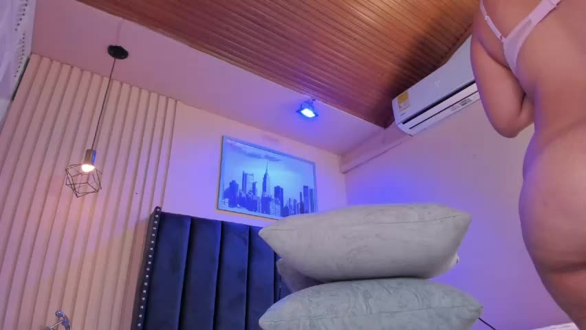 viiolett_lee Adult Chat April 6, 2026