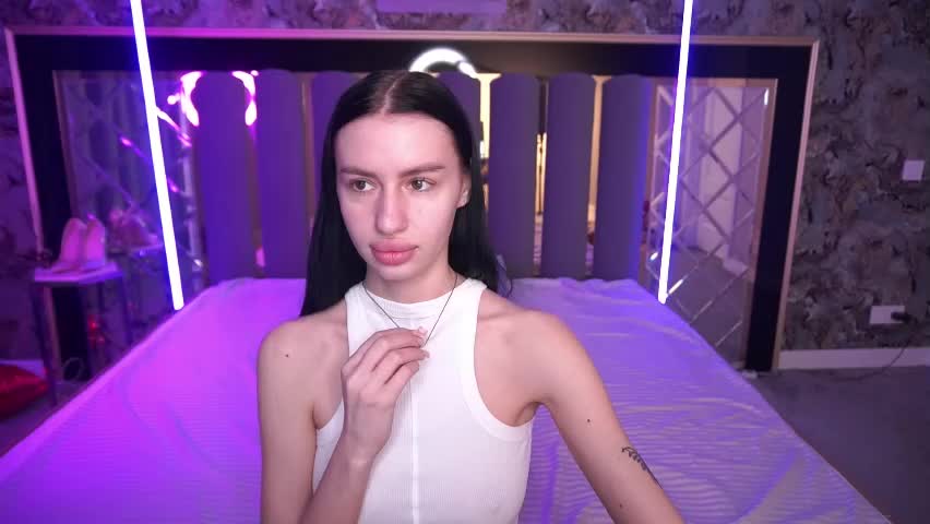 snow_whiteeex Adult Chat April 6, 2026