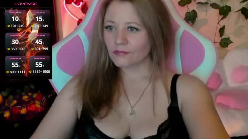 ferall_berrry Adult Chat April 6, 2026