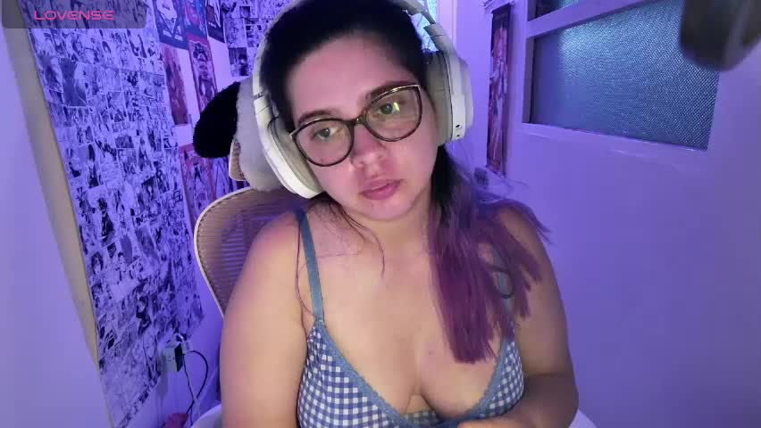 vallolet1_ Adult Chat April 6, 2026