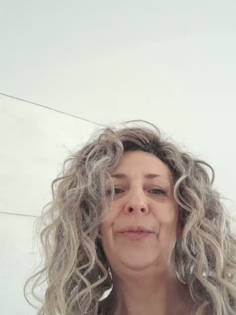 mery8poppins Adult Chat April 6, 2026