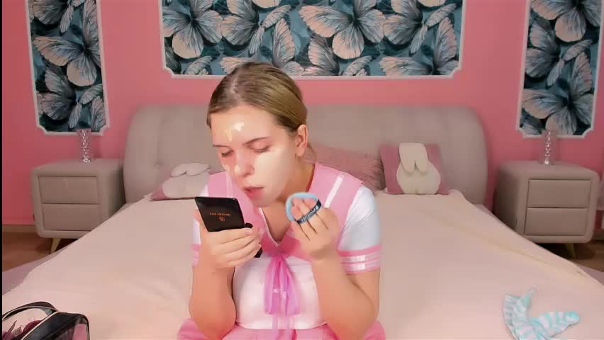 sarahwantslove Adult Chat April 6, 2026