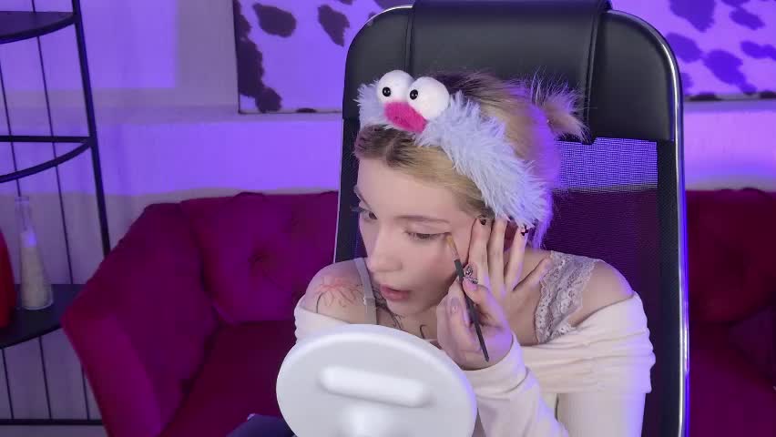 aurorawrenfield Adult Chat April 6, 2026