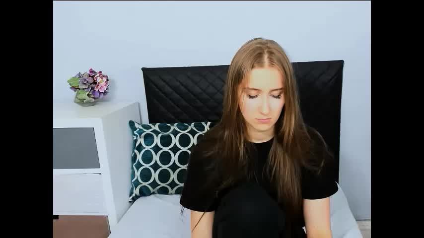 vanessatrue Adult Chat April 6, 2026