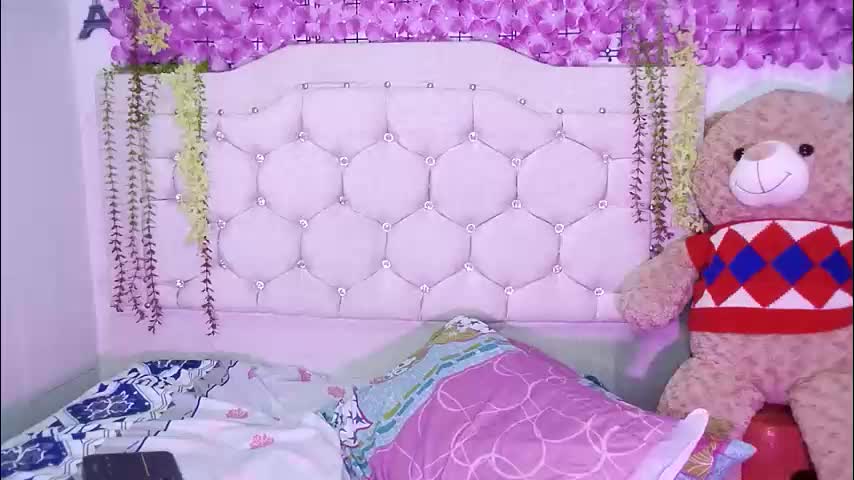rey26_mila_ Adult Chat April 6, 2026