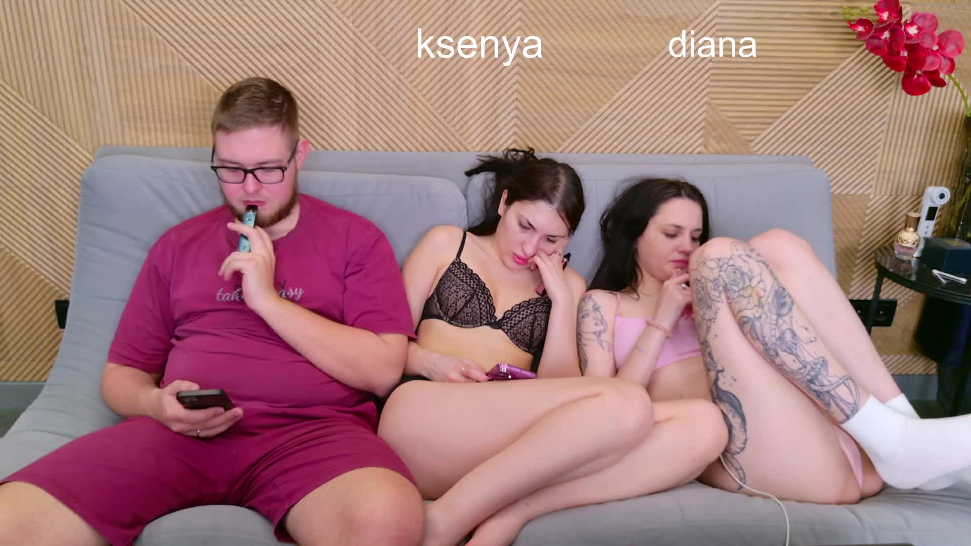 WebcamSlut Adult Chat April 6, 2026