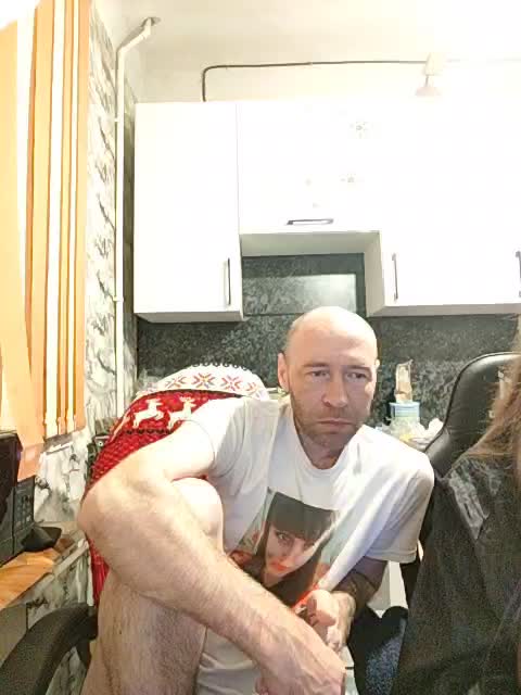 Innokentiy449 Adult Chat April 6, 2026