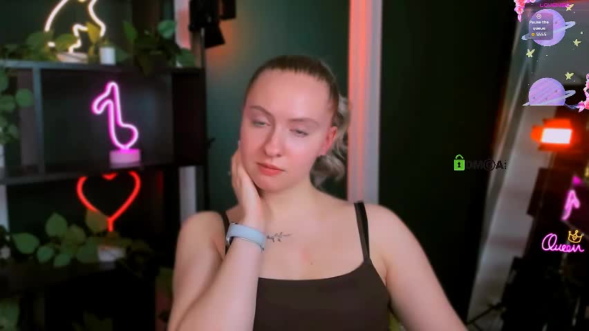 mila_glow Adult Chat April 6, 2026