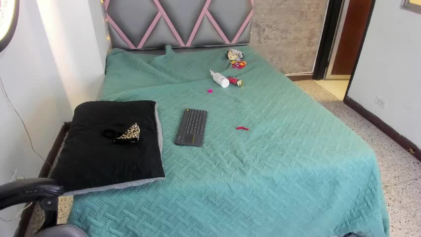 wolf_kitty0 Adult Chat April 6, 2026