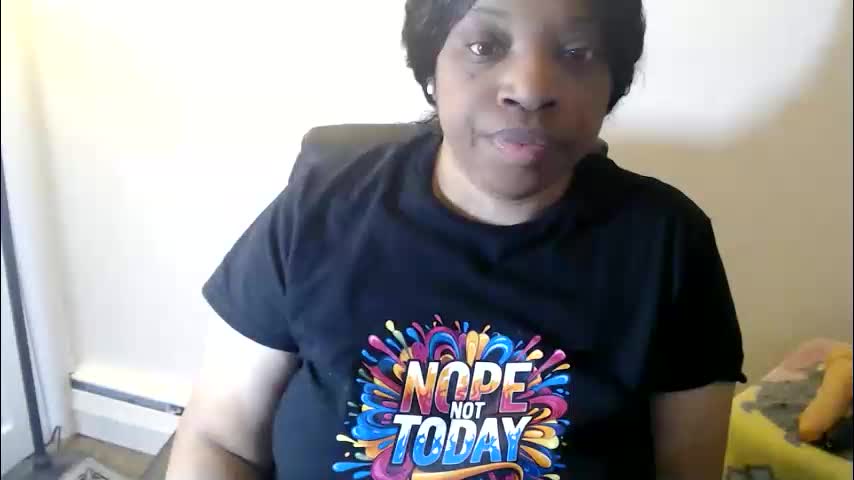 sexymona1218 Adult Chat April 6, 2026