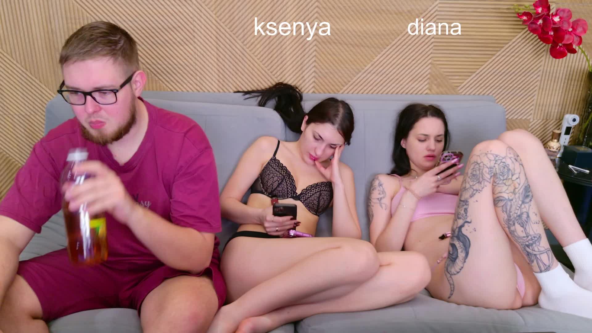 WebcamSlut Adult Chat April 6, 2026