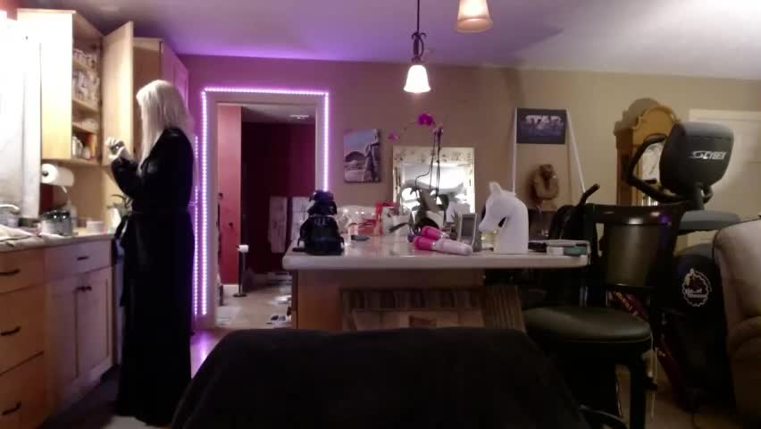 danikawhite69 Adult Chat April 6, 2026